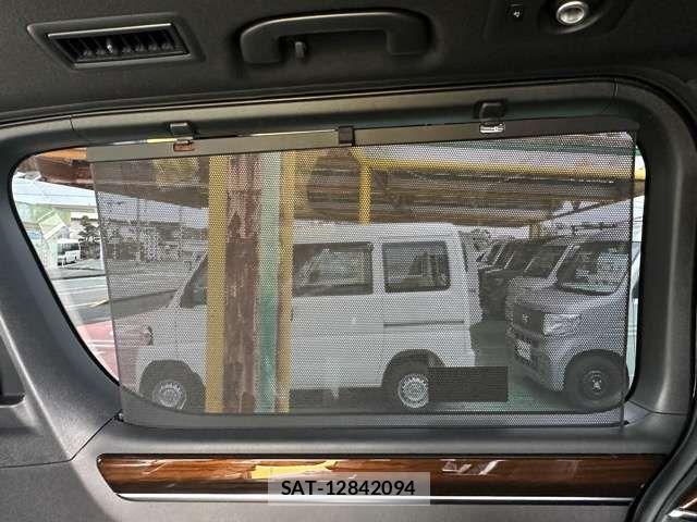 Toyota GRAN ACE 2022-07 7723678-12