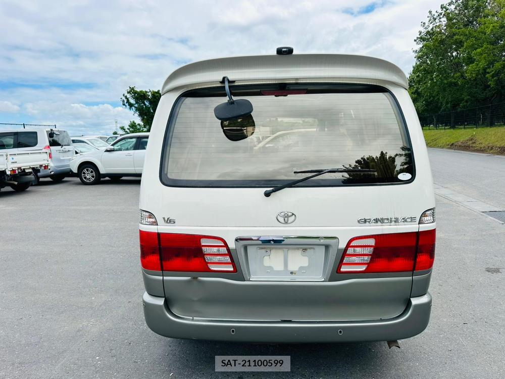 Toyota GRAND HIACE 2002 7193916-3
