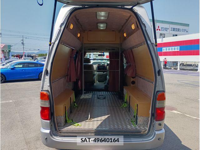 Toyota GRAND HIACE 2004-01 8371695-18