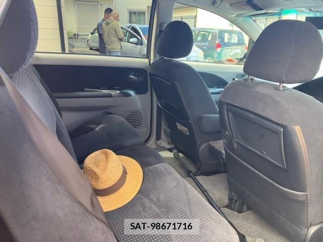 Mitsubishi GRANDIS 2006-02 8354570-14