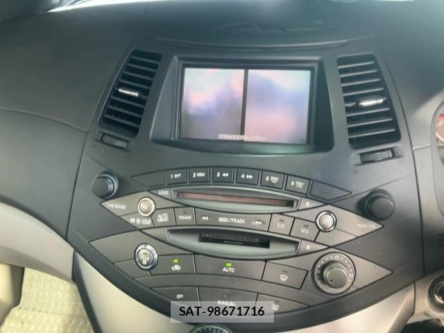 Mitsubishi GRANDIS 2006-02 8354570-16