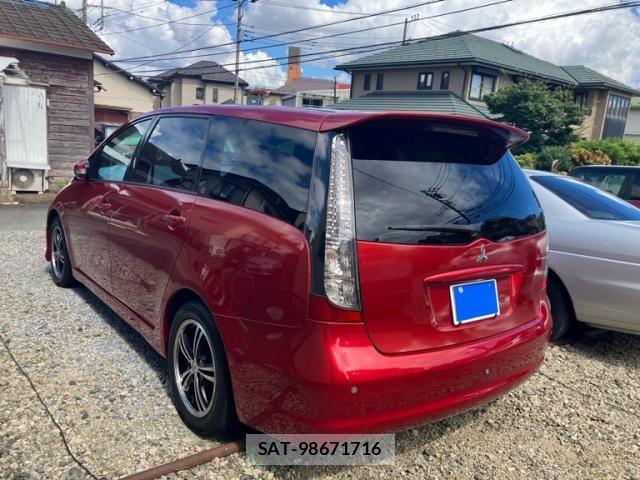 Mitsubishi GRANDIS 2006-02 8354570-5