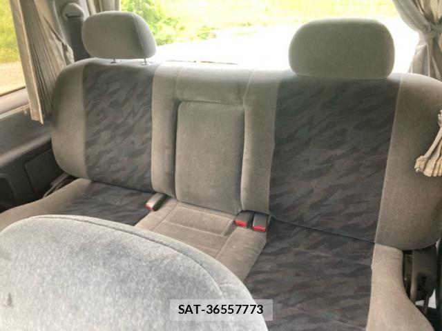 Toyota GRANVIA 1999-05 8871090-11