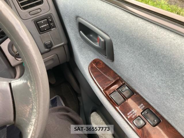 Toyota GRANVIA 1999-05 8871090-16
