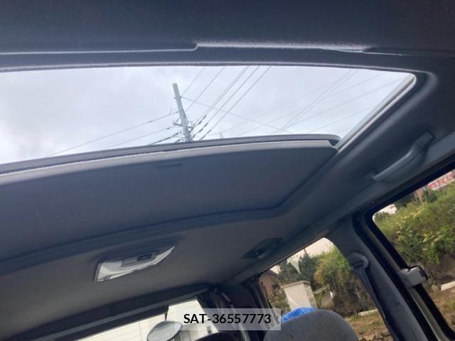 Toyota GRANVIA 1999-05 8871090-23