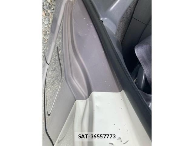 Toyota GRANVIA 1999-05 8871090-26