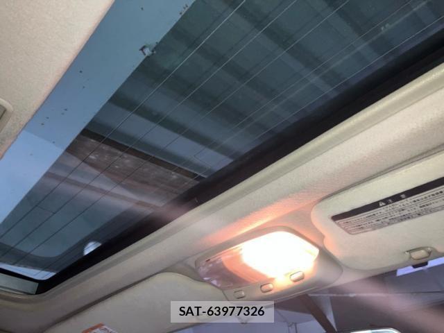 Toyota GRANVIA 2001-08 8626924-25