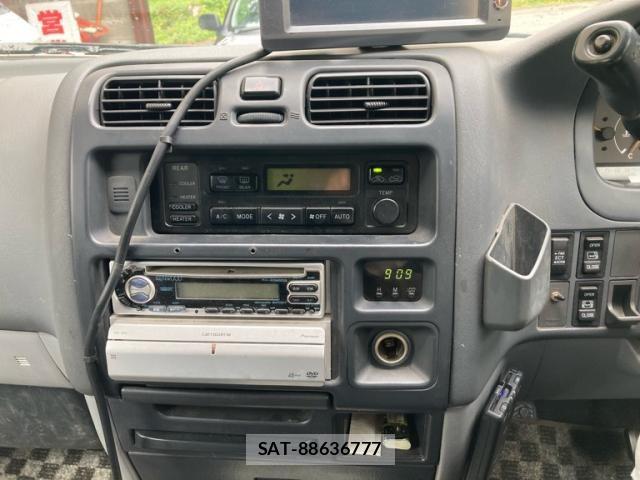 Toyota GRANVIA 1996-11 8659283-20