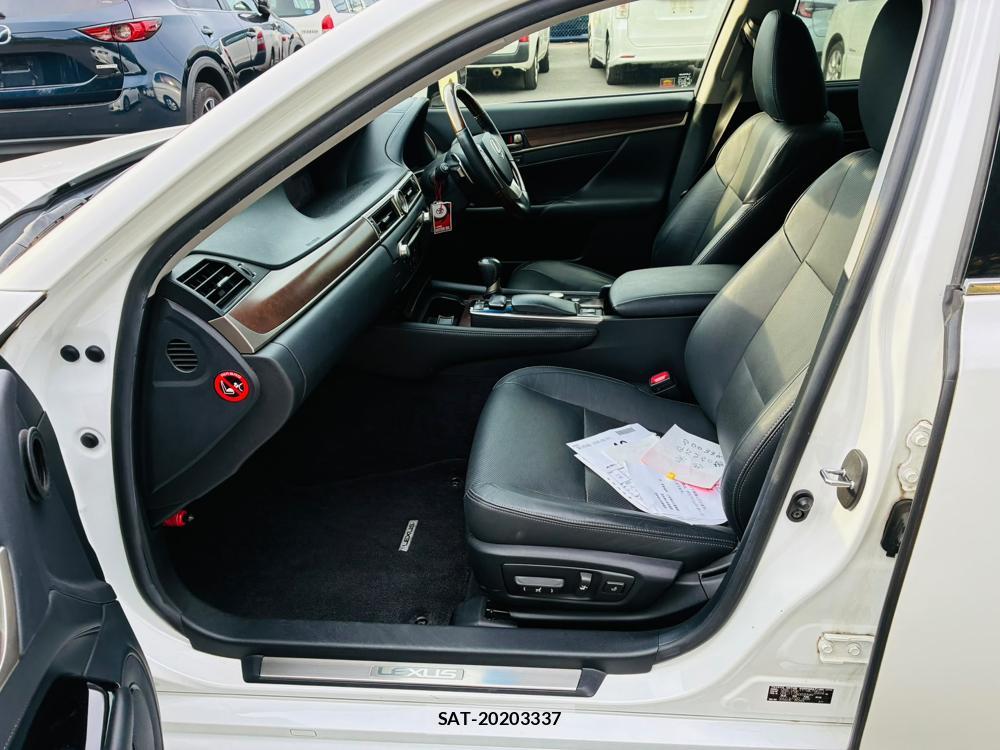 Lexus GS 2013-04 8344989-10