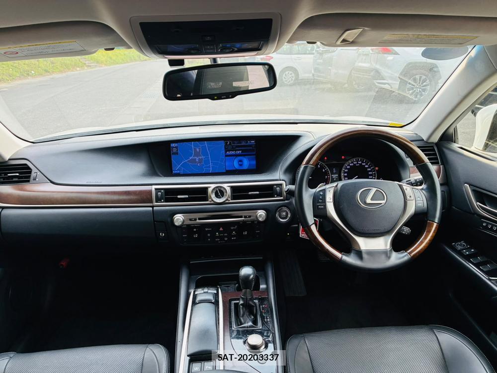 Lexus GS 2013-04 8344989-12