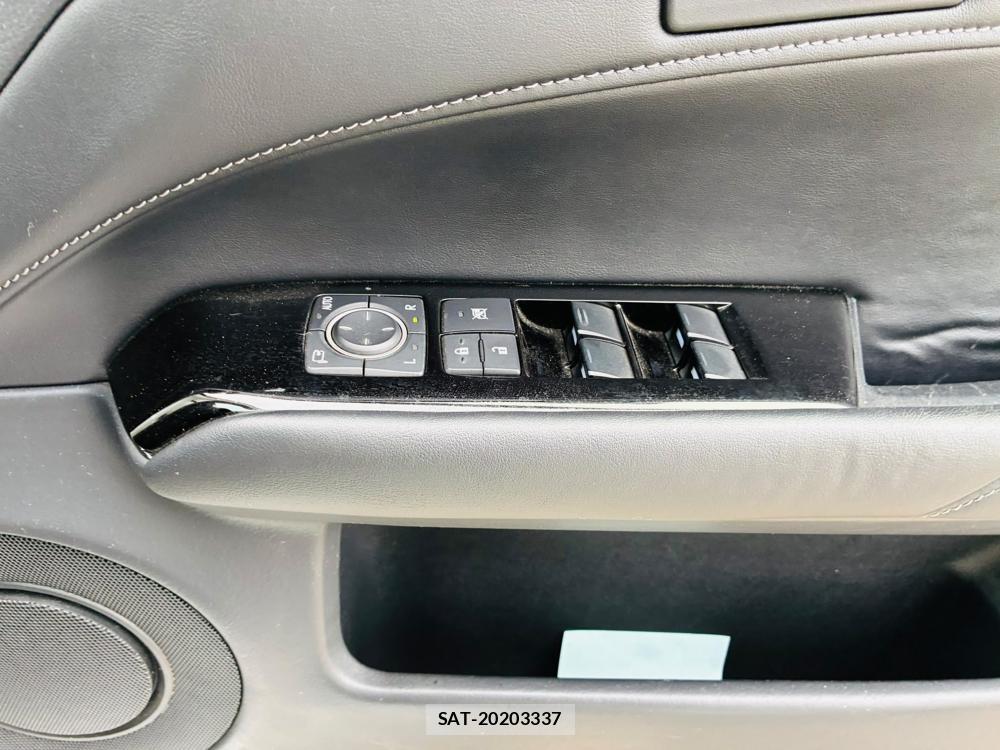 Lexus GS 2013-04 8344989-21