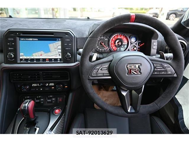 Nissan GT-R 2025-03 933620-10