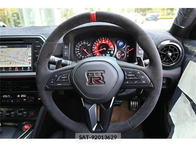 Nissan GT-R 2025-03 933620-11