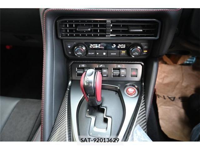 Nissan GT-R 2025-03 933620-12