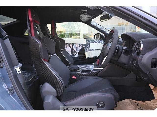 Nissan GT-R 2025-03 933620-8