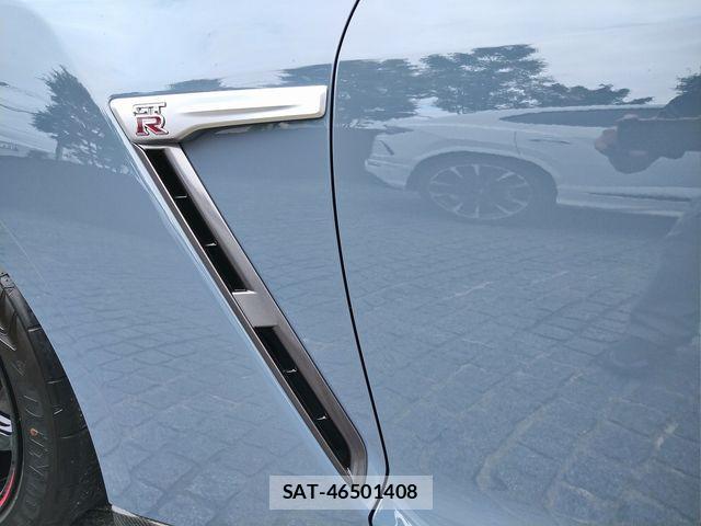 Nissan GT-R 2022-06 1060196-9