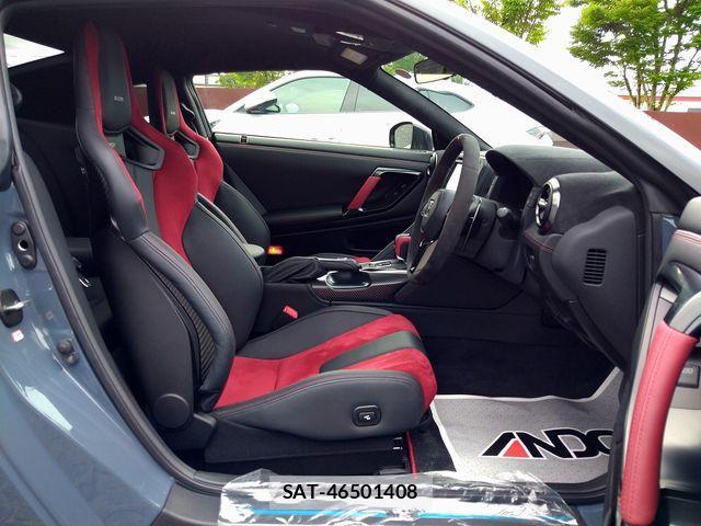 Nissan GT-R 2022-06 1060196-15
