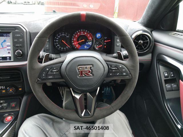 Nissan GT-R 2022-06 1060196-18