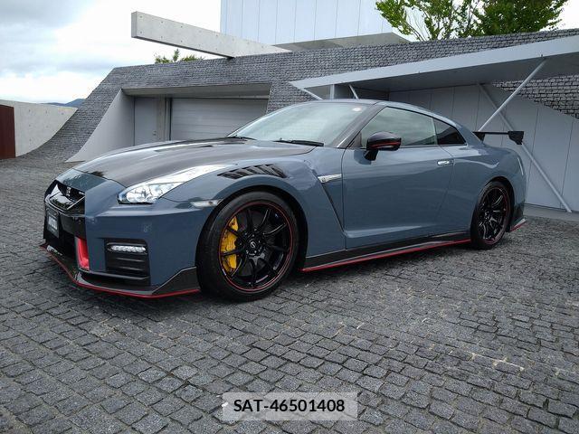 Nissan GT-R 2022-06 1060196-1