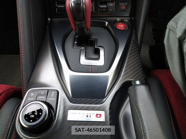 Nissan GT-R 2022-06 1060196-24