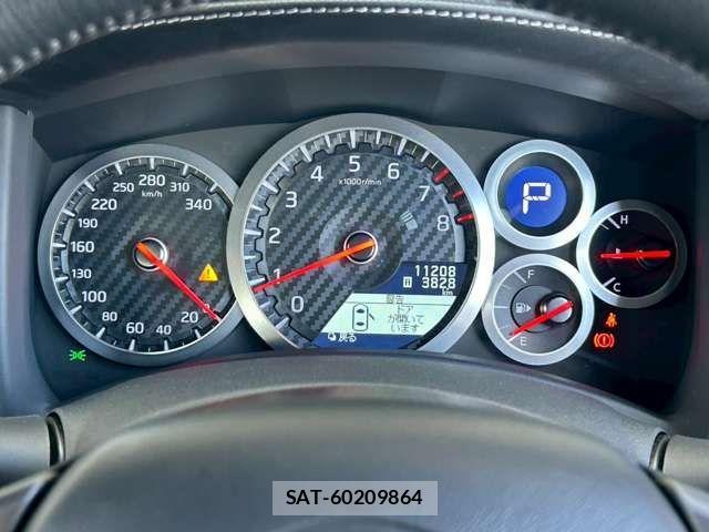 Nissan GT-R 2015-03 1178665-9