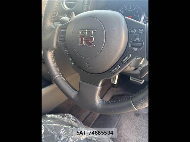 Nissan GT-R 2012-08 1189528-5