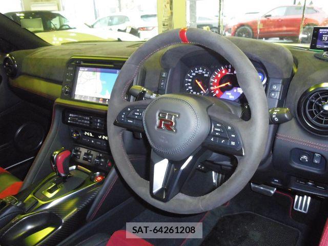 Nissan GT-R 2020-03 1428600-1