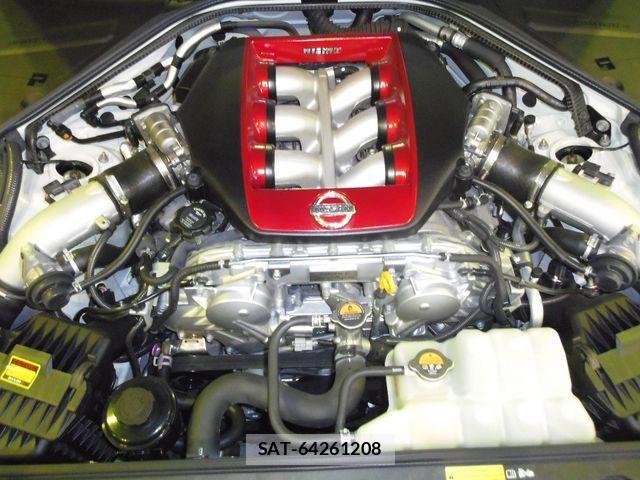 Nissan GT-R 2020-03 1428600-28