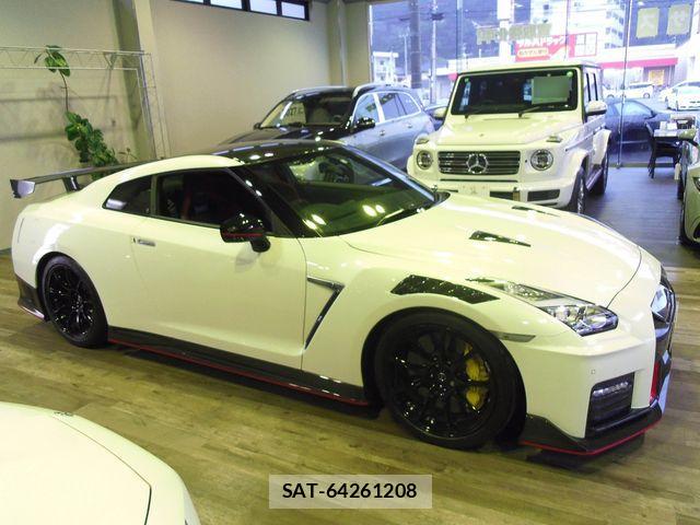 Nissan GT-R 2020-03 1428600-5