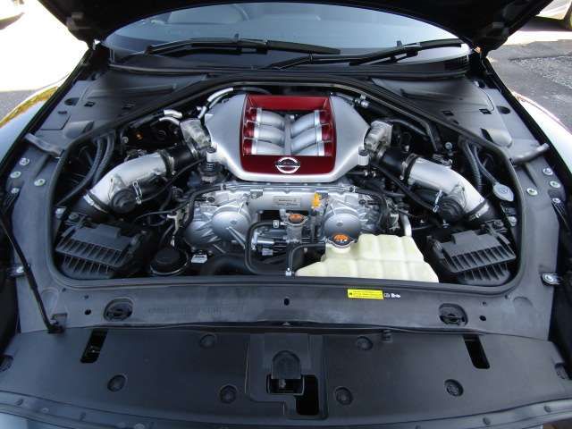 Nissan GT-R 2020-01 1545512-10