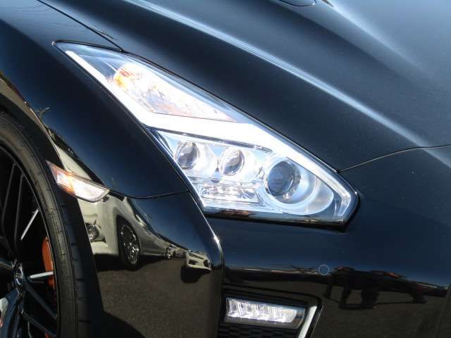 Nissan GT-R 2020-01 1545512-16