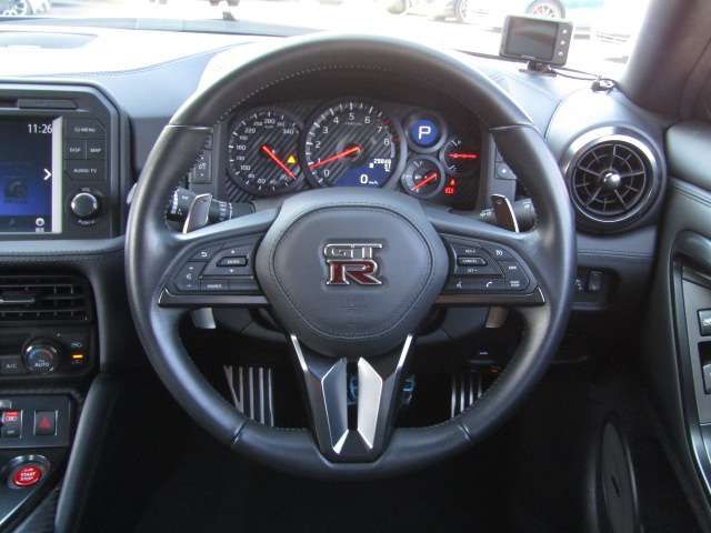 Nissan GT-R 2020-01 1545512-2