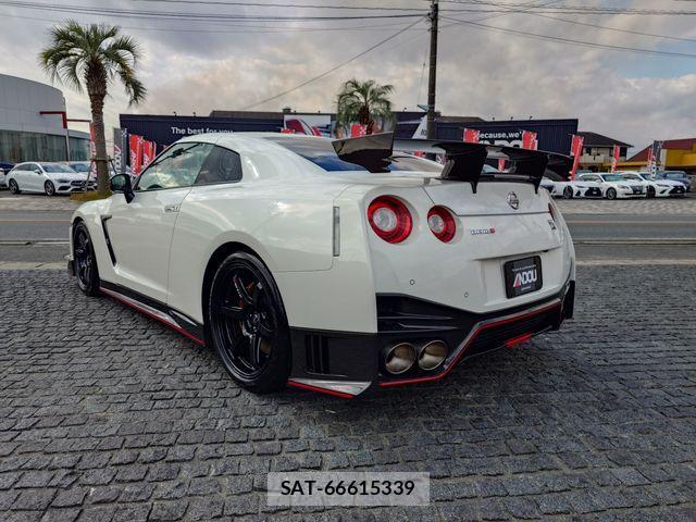 Nissan GT-R 2019-04 1717323-2