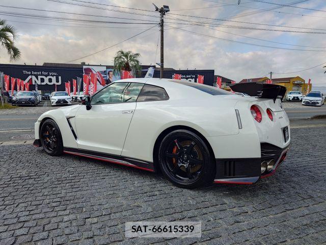 Nissan GT-R 2019-04 1717323-3