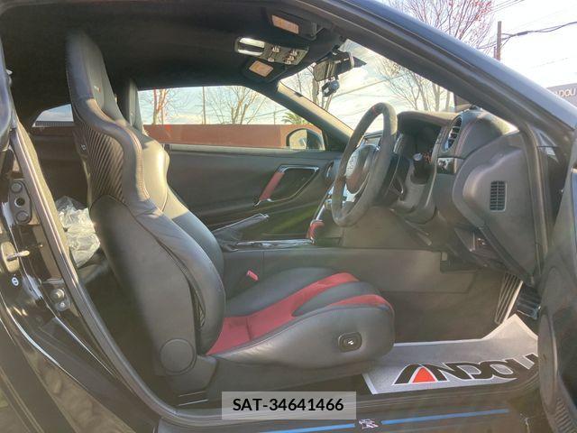 Nissan GT-R 2015-09 1870277-9