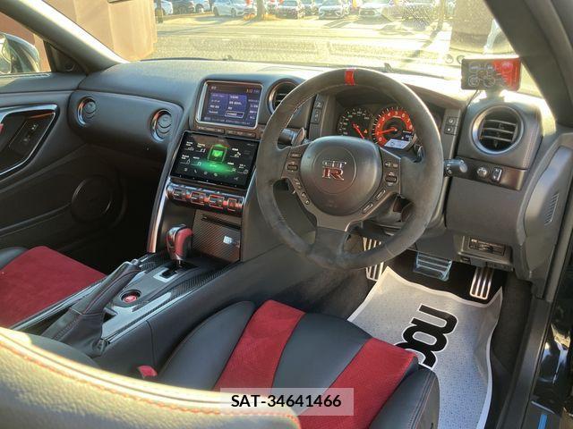 Nissan GT-R 2015-09 1870277-11