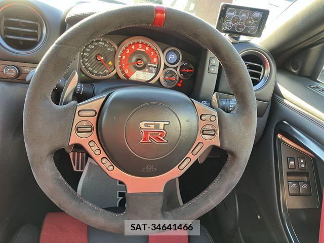 Nissan GT-R 2015-09 1870277-12