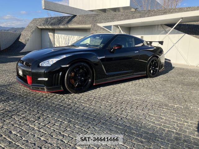 Nissan GT-R 2015-09 1870277-1