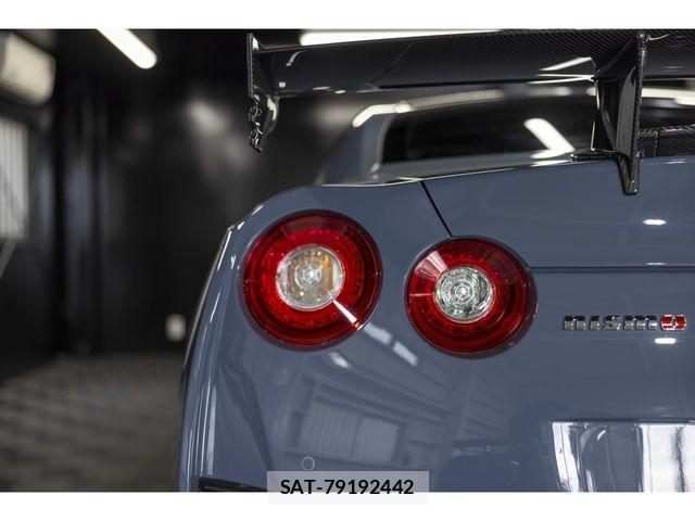 Nissan GT-R 2021-11 2400342-14