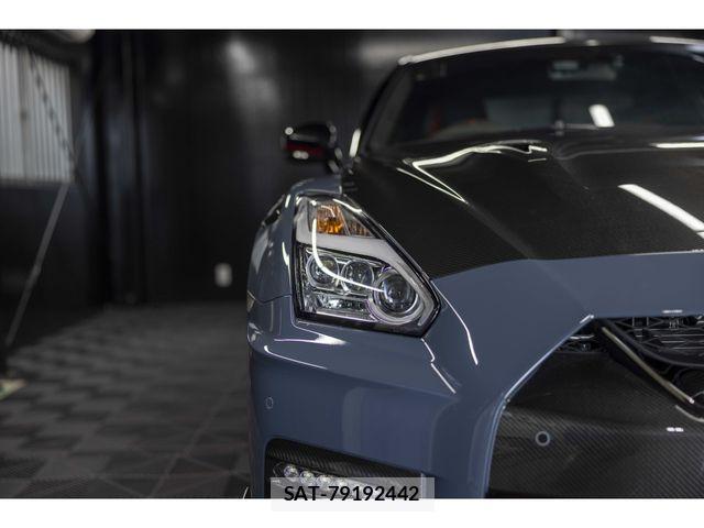 Nissan GT-R 2021-11 2400342-1