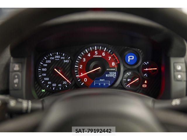 Nissan GT-R 2021-11 2400342-25