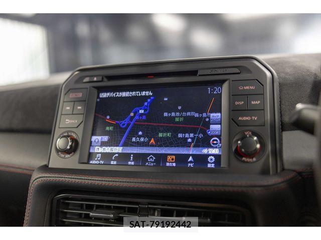 Nissan GT-R 2021-11 2400342-26