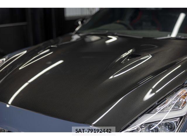 Nissan GT-R 2021-11 2400342-3