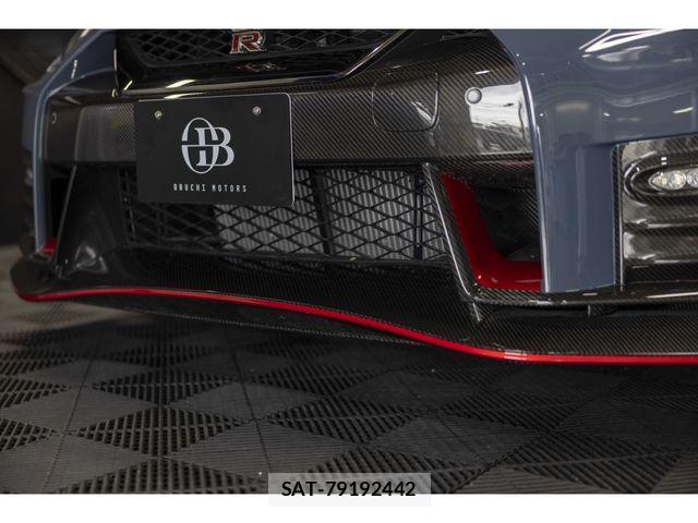 Nissan GT-R 2021-11 2400342-5