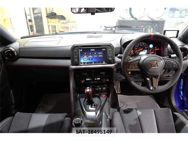 Nissan GT-R 2023-10 5868467-2