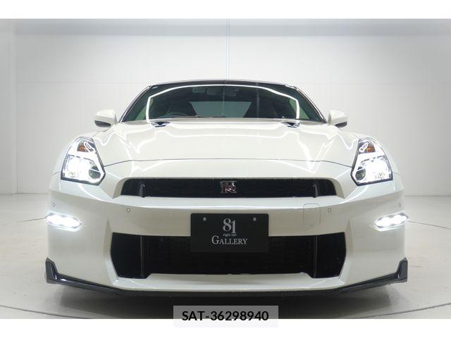 Nissan GT-R 2024-04 5868464-0