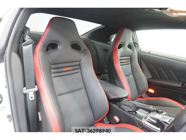 Nissan GT-R 2024-04 5868464-23