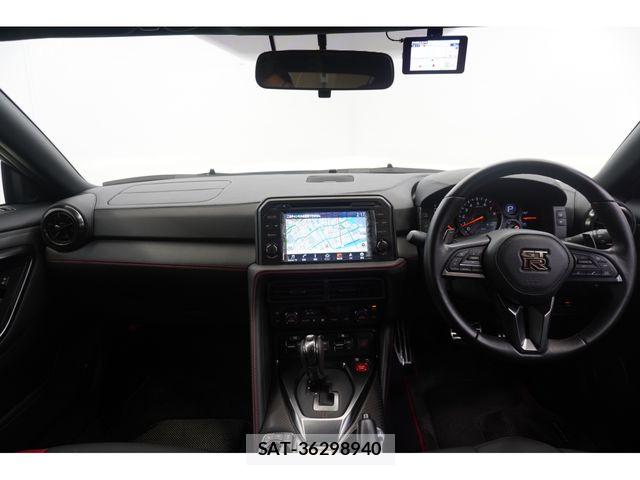 Nissan GT-R 2024-04 5868464-24