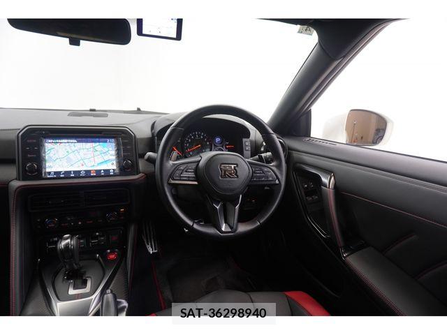 Nissan GT-R 2024-04 5868464-25