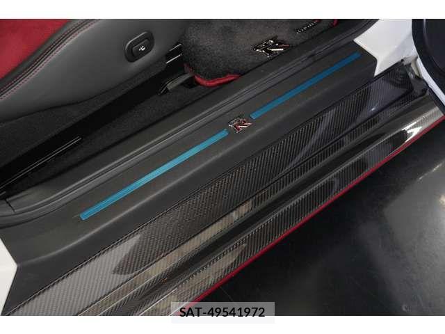 Nissan GT-R 2017-07 5997781-2